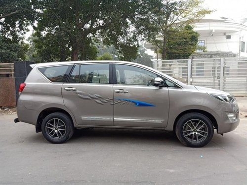 Toyota Innova Crysta 2.4 G MT 2017 in New Delhi