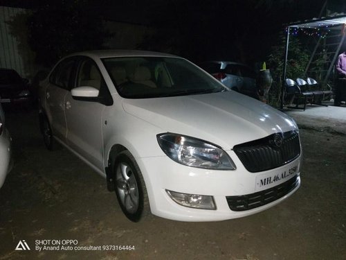 Used 2015 Skoda Rapid 1.6 TDI Elegance MT for sale in Nashik