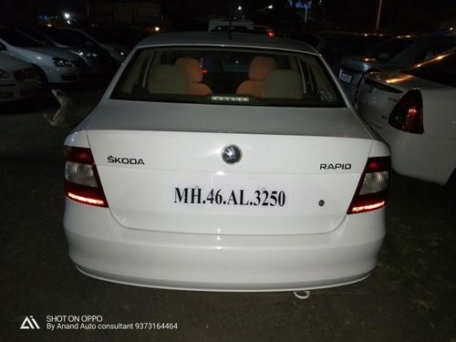 Used 2015 Skoda Rapid 1.6 TDI Elegance MT for sale in Nashik