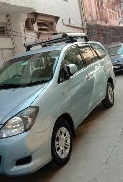 Used Toyota Innova MT 2004-2011 car at low price in New Delhi