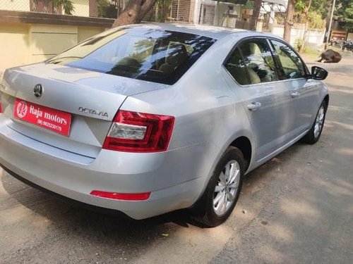 Skoda Octavia 2013-2017 Ambition 2.0 TDI MT for sale in Ahmedabad