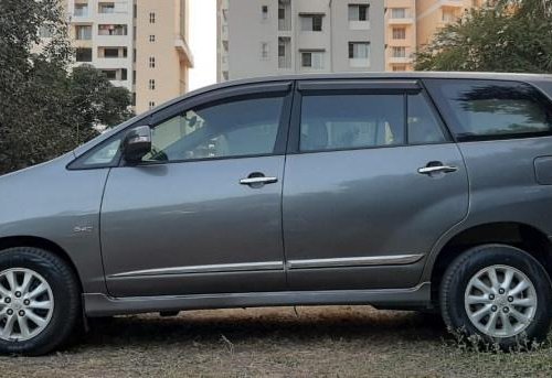 Used Toyota Innova MT 2004-2011 car at low price in Nashik