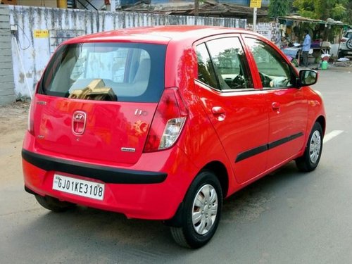 Used Hyundai i10 Magna AT car at low price in Ahmedabad