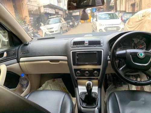 Used Chrysler 300 MT car at low price in Mumbai