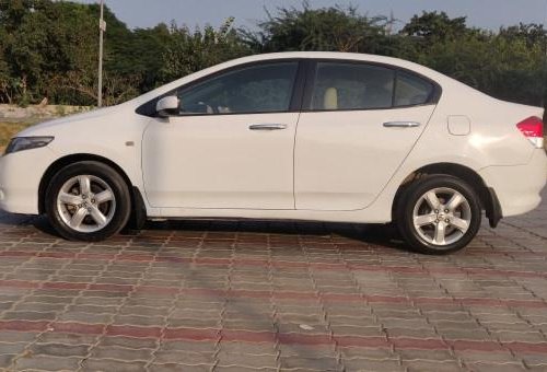 Used Honda City V AT car at low price in New Delhi