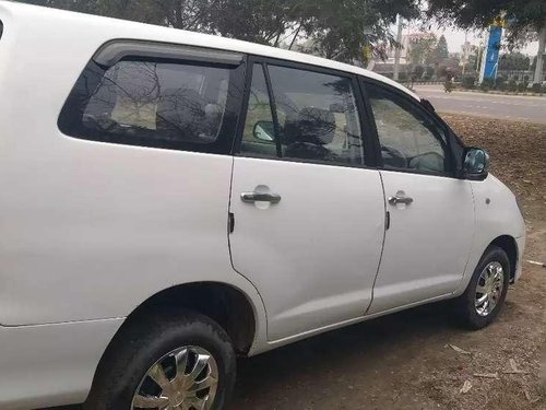 2009 Toyota Innova MT for sale at low price in Jalandhar