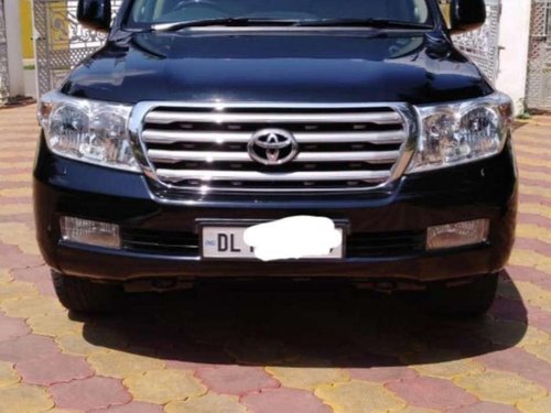 Toyota Land Cruiser LC 200 VX, 2011, Diesel AT for sale in Kochi