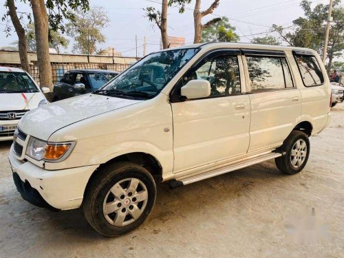 Chevrolet Tavera Neo 2012 MT for sale in Muzaffarpur 