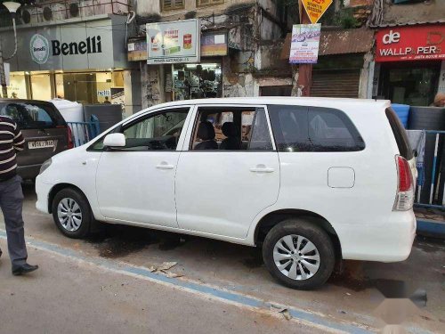 2011 Toyota Innova MT for sale at low price in Kolkata