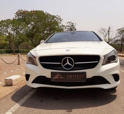 2015 Mercedes Benz 200 AT for sale in New Delhi