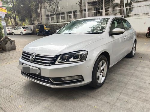 Used Volkswagen Passat Highline DSG AT 2011 in Pune