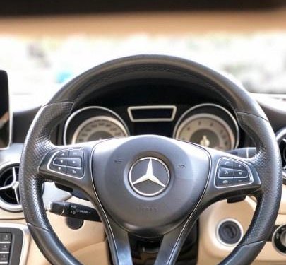 Used 2015 Mercedes Benz 200 AT for sale in New Delhi