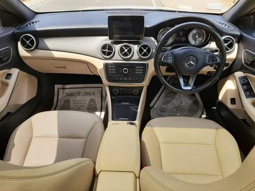 2015 Mercedes Benz 200 AT for sale in New Delhi