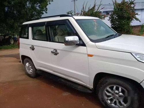 Mahindra TUV300 T8 MT 2015 in Hyderabad