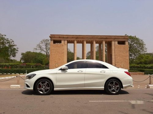 2015 Mercedes Benz 200 AT for sale in New Delhi