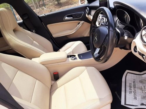 2015 Mercedes Benz 200 AT for sale in New Delhi