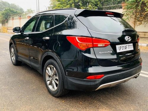 Used 2014 Hyundai Santa Fe 4WD AT for sale in New Delhi