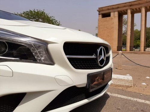 2015 Mercedes Benz 200 AT for sale in New Delhi