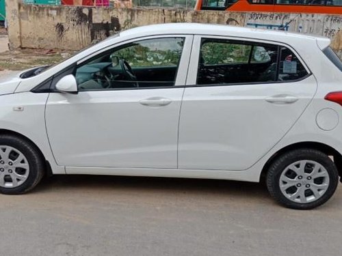 Used 2015 Hyundai i10 Magna MT for sale in New Delhi