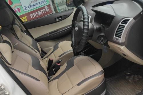 2011 Hyundai i20 1.2 Magna MT for sale at low price in Kolkata