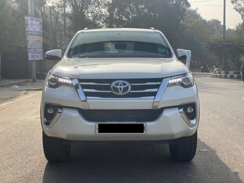 Toyota Fortuner 2.7 2WD AT in New Delhi