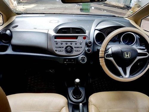 Used Honda Jazz V MT car at low price in Mumbai