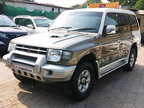 Mitsubishi Pajero 2.8 SFX MT 2010 in Ahmedabad