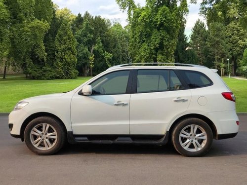 Hyundai Santa Fe 4X2 MT 2011 in New Delhi