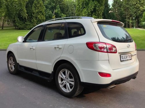 Hyundai Santa Fe 4X2 MT 2011 in New Delhi