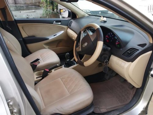 Used Hyundai Verna CRDi MT car at low price in Thane