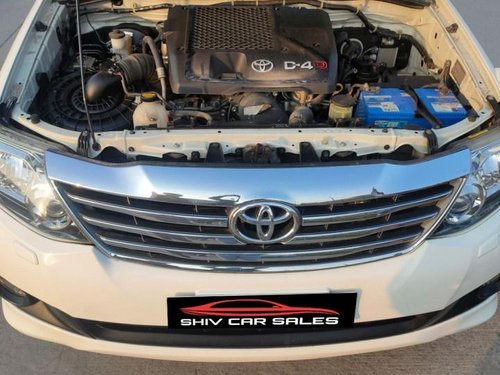 Toyota Fortuner 4x2 Manual MT 2013  in New Delhi