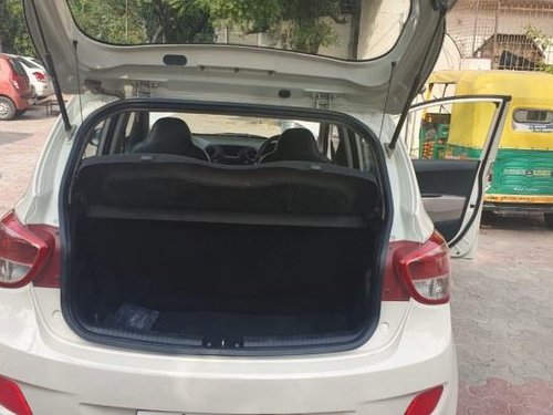 Used Hyundai i10 Version Sportz MT car at low price in New Delhi