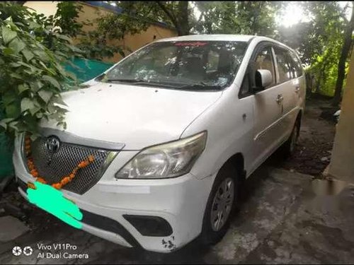 2013 Toyota Innova MT for sale in Bhopal
