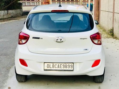 Hyundai i10 Magna 2015 MT for sale in New Delhi