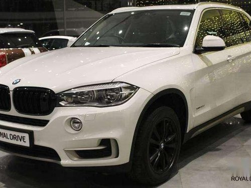 Used BMW X5 xDrive 30d, 2015, Diesel AT for sale in Kochi 