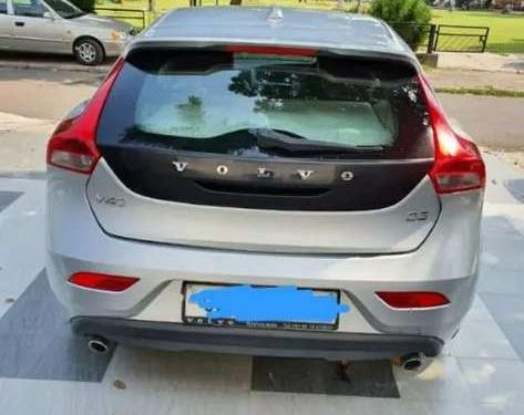 Used Volvo V40 MT car at low price in Chandigarh