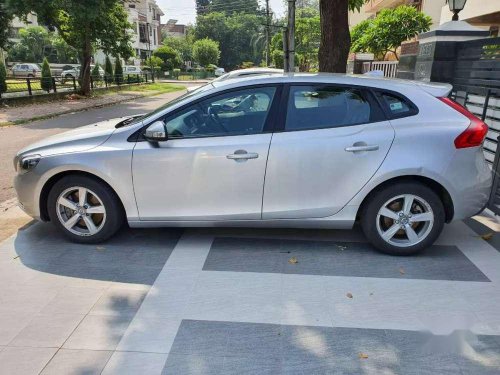 Used Volvo V40 MT car at low price in Chandigarh
