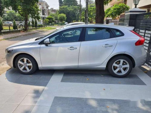 Used Volvo V40 MT car at low price in Chandigarh