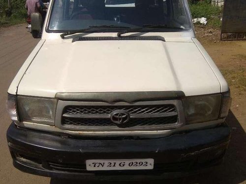 Toyota Qualis FS B3, 2003, Diesel AT for sale in Coimbatore