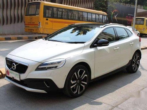 Volvo V40 Cross Country D3 Inscription 2018 AT for sale in Mumbai 