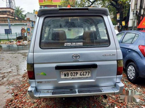 Used Toyota Qualis FS B2 2002 MT for sale in Barrackpore 