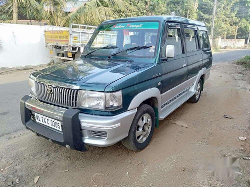 Used 2004 Toyota Qualis MT for sale in Kochi