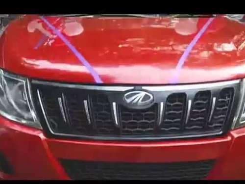 Used 2011 Mahindra XUV 500 MT for sale in Nagar