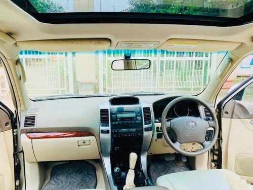 Toyota prado VX A/T 2005 in New Delhi