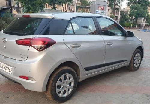 2016 Hyundai i20 Sportz Option MT for sale at low price in Ahmedabad