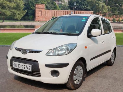 Hyundai i10 Magna MT in New Delhi