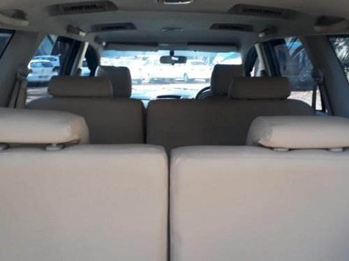 Toyota Innova 2004-2011 2.5 V Diesel 8-seater MT for sale in Mumbai