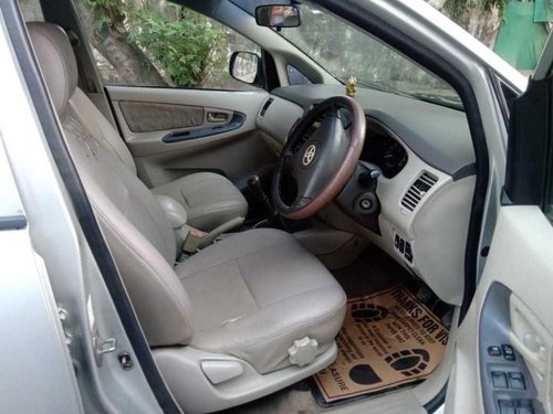 Used Toyota Innova MT 2004-2011 car at low price in Mumbai