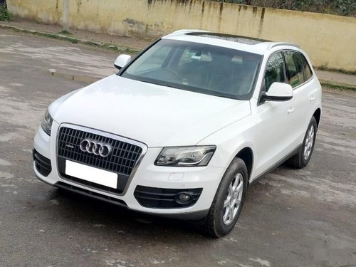 Used Audi Q5 AT 2008-2012 car at low price in New Delhi