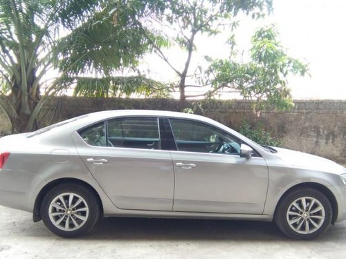 Used 2015 Skoda Octavia Ambition 2.0 TDI AT for sale in Mumbai